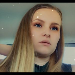 Meet your Posher, Tabita